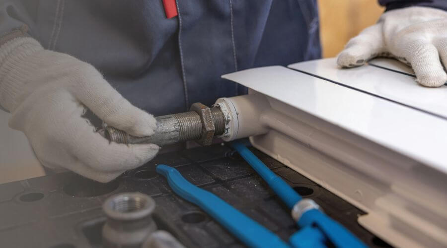 Professional water heater repair services in El Indio, TX